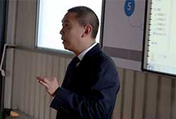 現(xiàn)在不僅技術(shù)要學(xué)會，更重要的是和行業(yè)接軌